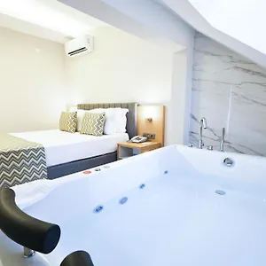 Aparthotel Livia